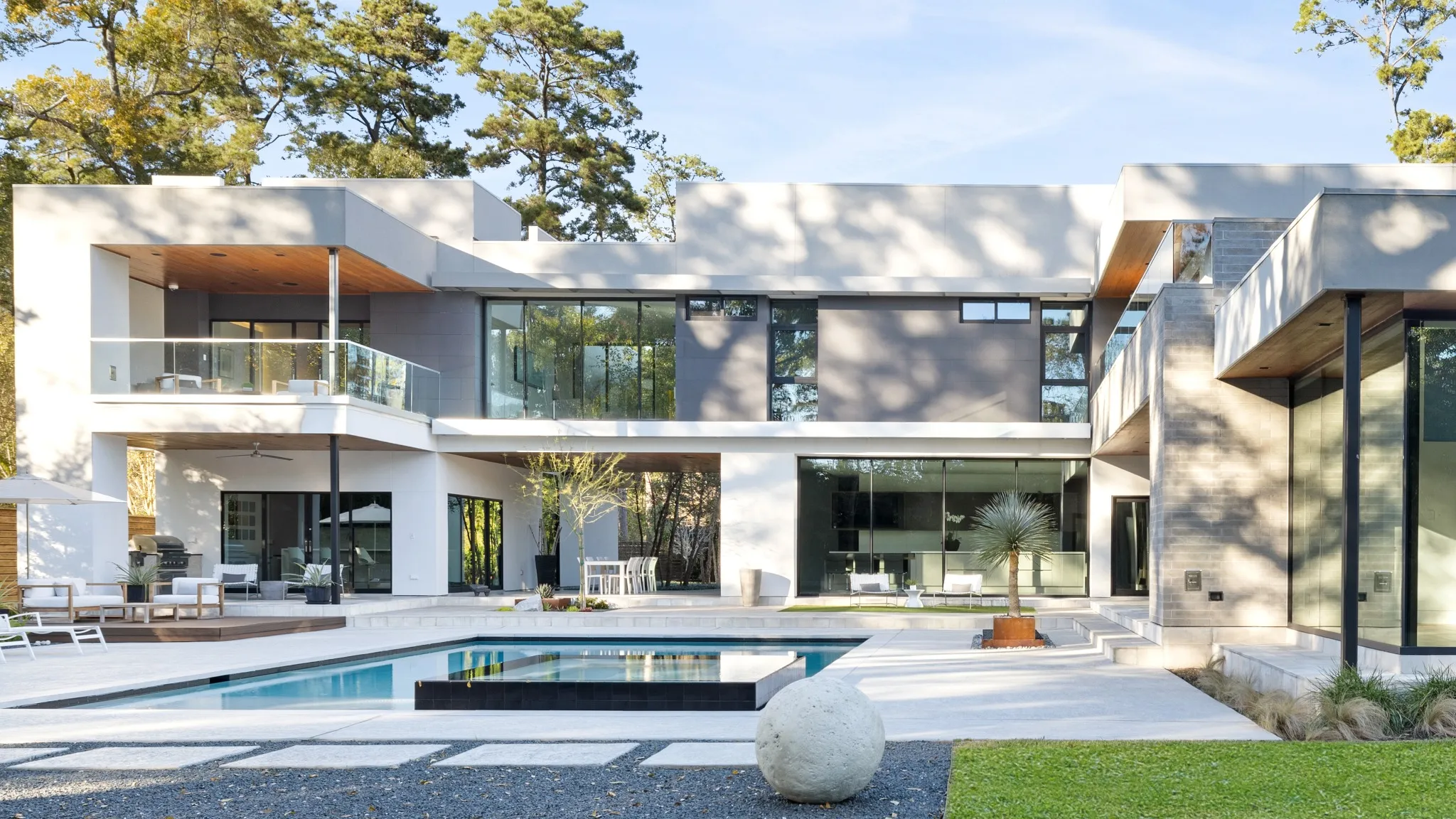 Modern Edge residence illustrating a clear path from design to construction